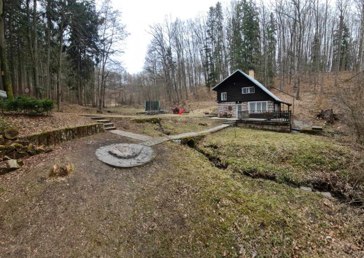 Horska Chata V Srdci Kremnickych Hor Banska Bystrica Luaran gambar